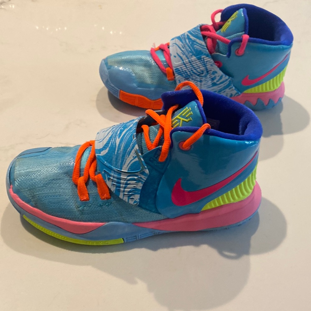 Unisex Kyrie Basketball Shoes